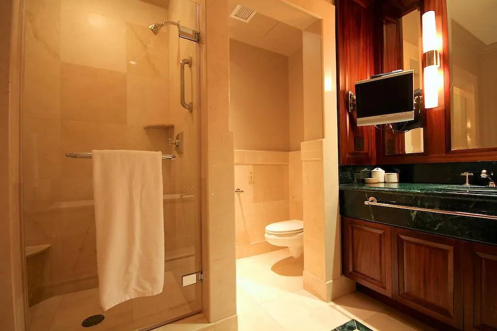 Отель Financial District: Stylish Suite In Luxury Building